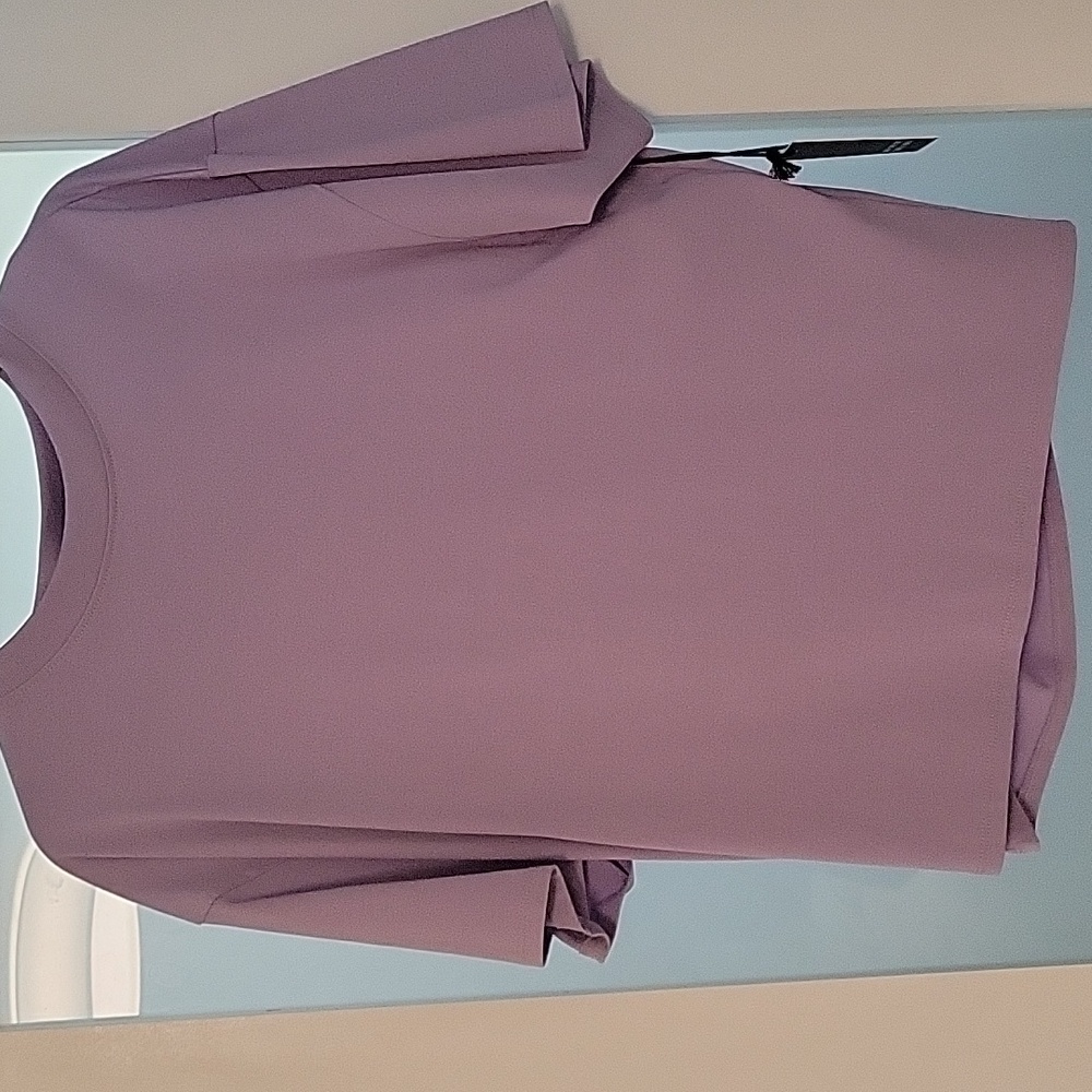 18. Boxy Tee | Lavender. Brunette The LABEL